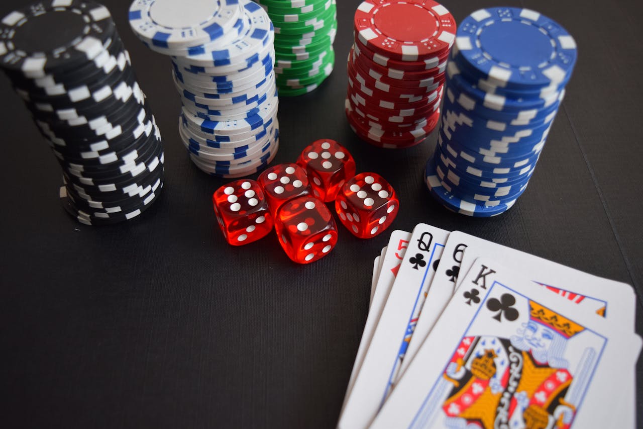Common Mistakes New Poker Players Need to Avoid