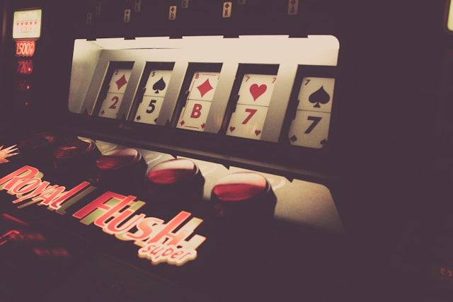 Bluffing in the Age of AI: Using Modern Tools to Enhance Your Poker Mindset